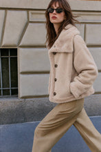 Load image into Gallery viewer, REVERSIBLE SHEARLING SUEDE COAT JACKET