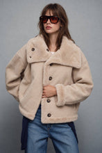 Load image into Gallery viewer, REVERSIBLE SHEARLING SUEDE COAT JACKET