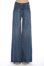 Load image into Gallery viewer, Front Seam Wide Leg Denim Jeans