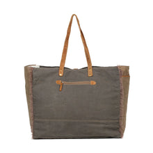 Load image into Gallery viewer, Offhand Weekender Bag