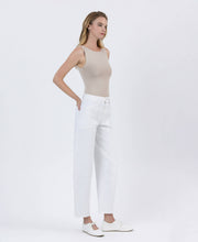 Load image into Gallery viewer, White Hot Barrel Jeans
