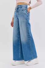 Load image into Gallery viewer, High Rise Double Waist Jeans
