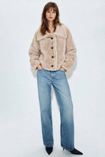 Load image into Gallery viewer, REVERSIBLE SHEARLING SUEDE COAT JACKET
