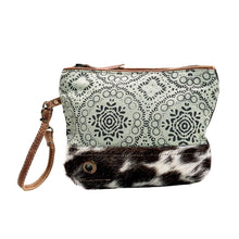 Load image into Gallery viewer, Floral Print Hairon Small Bag
